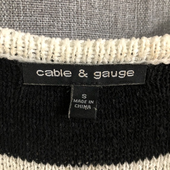 Cable & Gauge Striped Sleeveless Knit Sweater Tank - Picture 2 of 9